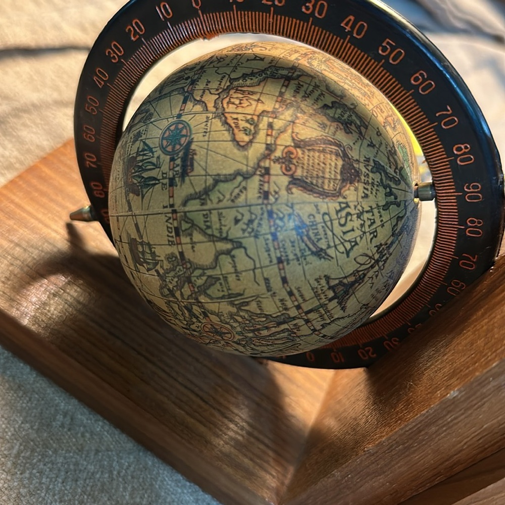 Vintage old world 🌎 Globe Bookends - Picture 14 of 16